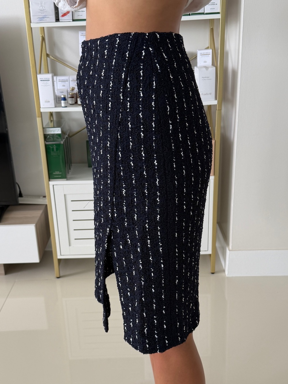 Oscar de la Renta Navy Tweed Embellished Pencil Skirt 4